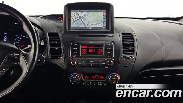 Kia K3 2014 — photo 14