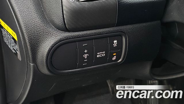 Kia K3 2014 — photo 17