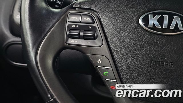 Kia K3 2014 — photo 19