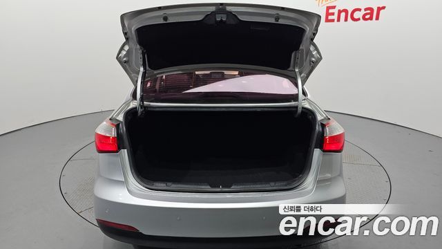 Kia K3 2014 — photo 20