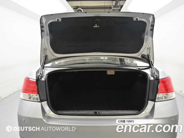 Subaru Legacy 2010 — photo 19