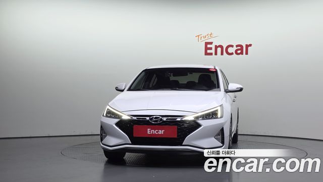 Hyundai AVANTE 2019 — photo 3