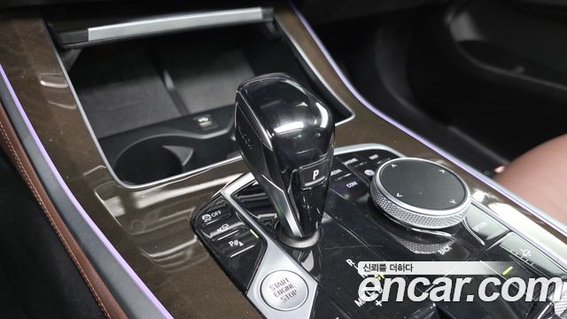 BMW X5 2021 — photo 9