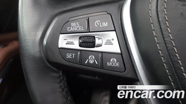 BMW X5 2021 — photo 18