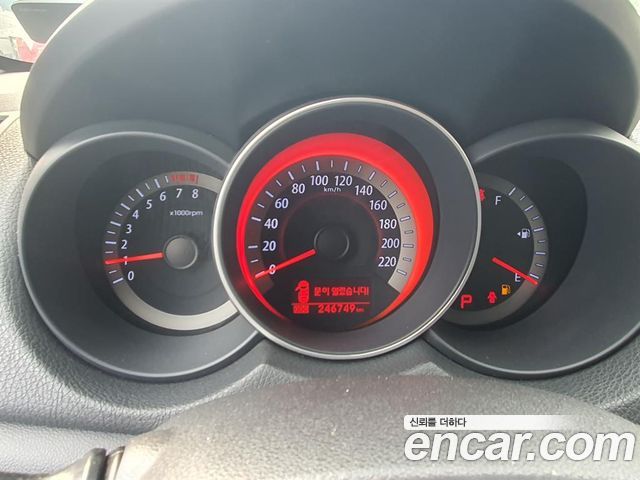 Kia Porte 2011 — photo 9