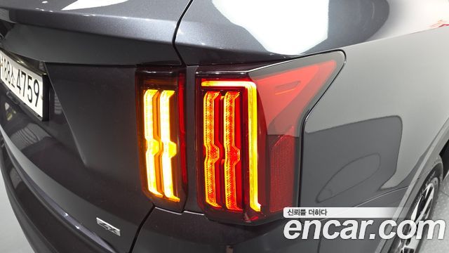 Kia Sorento 2023 — photo 9