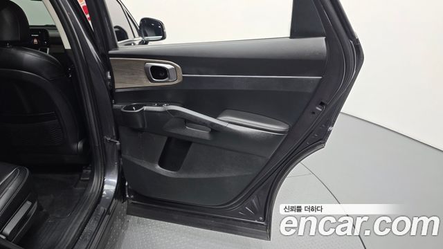 Kia Sorento 2023 — photo 15