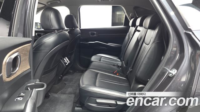 Kia Sorento 2023 — photo 16