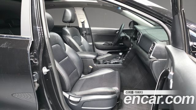 Kia Sportage 2016 — photo 17