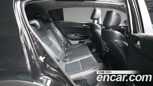 Kia Sportage 2016 — photo 18