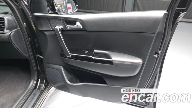 Kia Sportage 2016 — photo 14