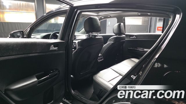 Kia Sportage 2016 — photo 16