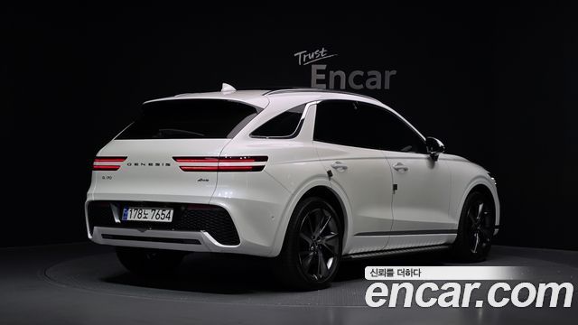 Genesis GV70 2021 — photo 2