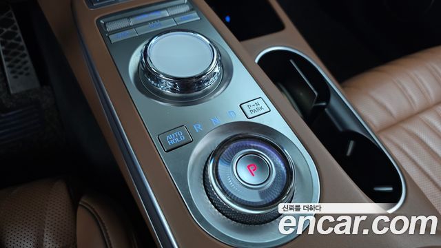 Genesis GV70 2021 — photo 9