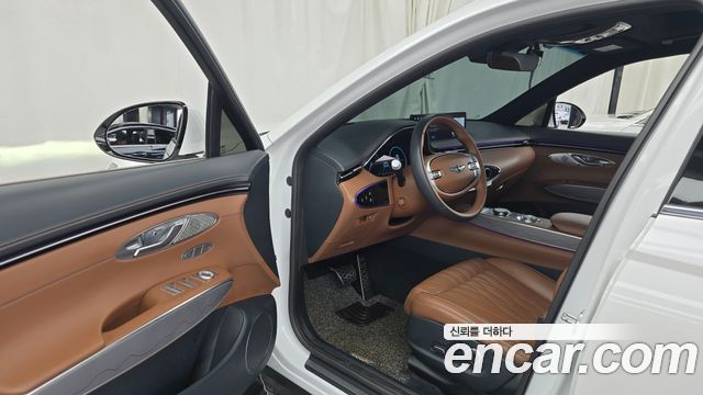 Genesis GV70 2021 — photo 10