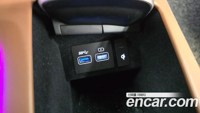 Genesis GV70 2021 — photo 13