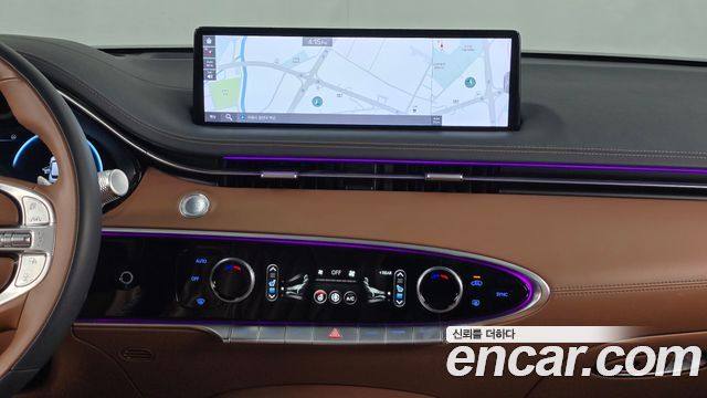 Genesis GV70 2021 — photo 14