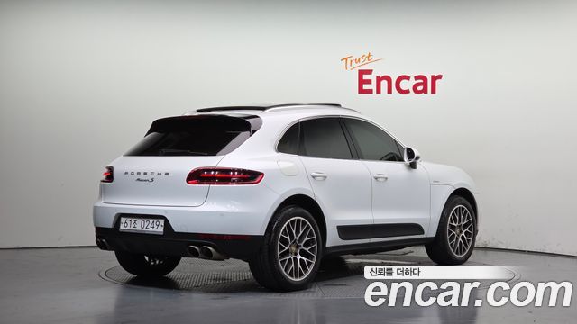 Porsche Macan 2017 — photo 2