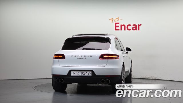 Porsche Macan 2017 — photo 4