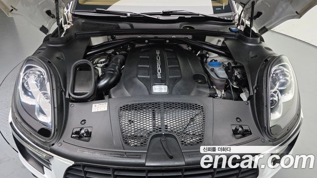 Porsche Macan 2017 — photo 6