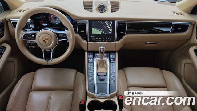 Porsche Macan 2017 — photo 7