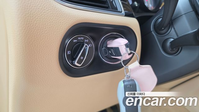 Porsche Macan 2017 — photo 13
