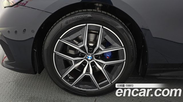BMW 5-Series 2025 — photo 5