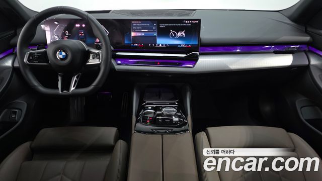 BMW 5-Series 2025 — photo 10