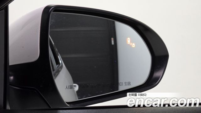 Hyundai AVANTE 2017 — photo 15