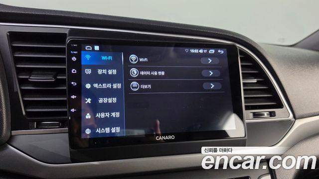 Hyundai AVANTE 2017 — photo 18