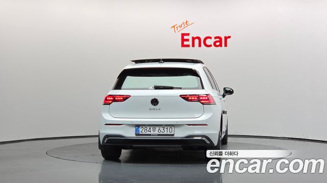 Volkswagen Golf 2026 — photo 4