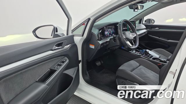 Volkswagen Golf 2026 — photo 13