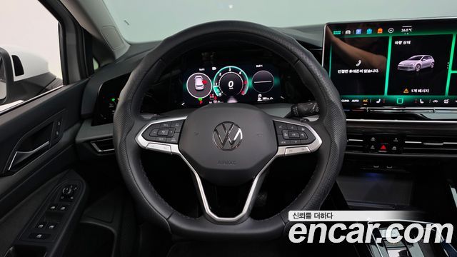 Volkswagen Golf 2026 — photo 19