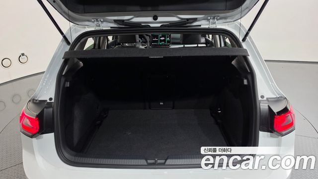 Volkswagen Golf 2026 — photo 26