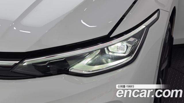 Volkswagen Golf 2026 — photo 8