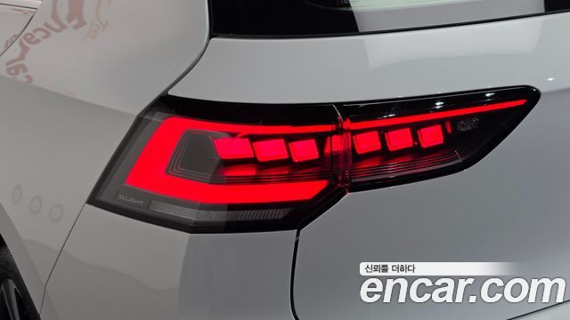 Volkswagen Golf 2026 — photo 9