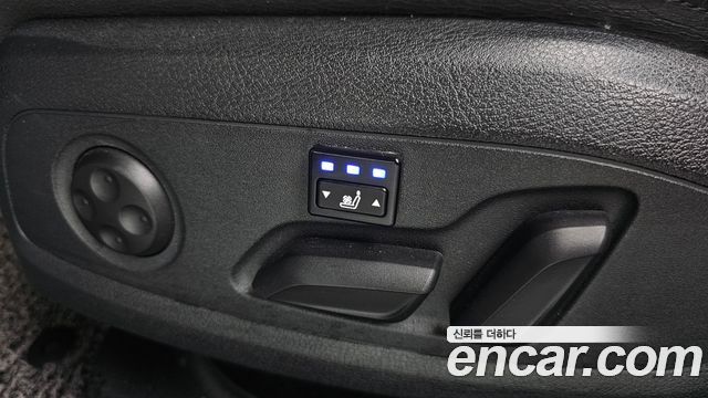 Audi A4 2019 — photo 22
