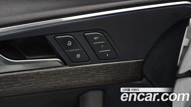 Audi A4 2019 — photo 23