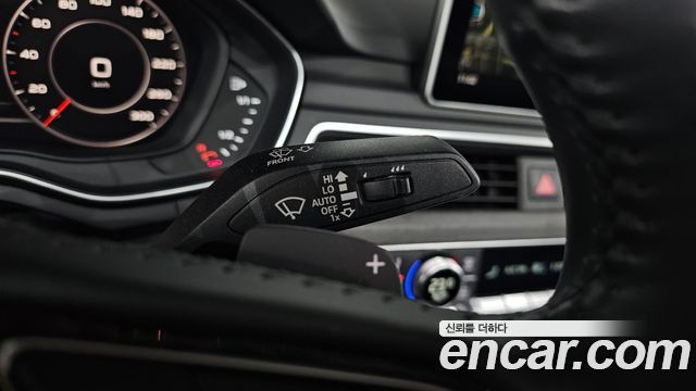 Audi A4 2019 — photo 27