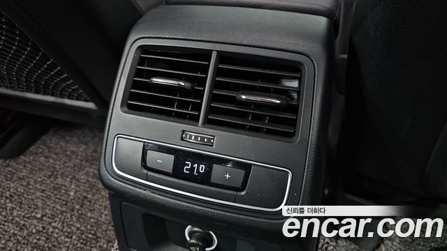 Audi A4 2019 — photo 31