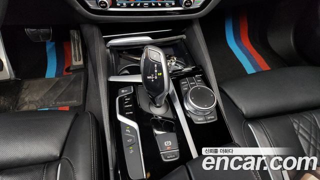 BMW Gran Turismo 2020 — photo 9