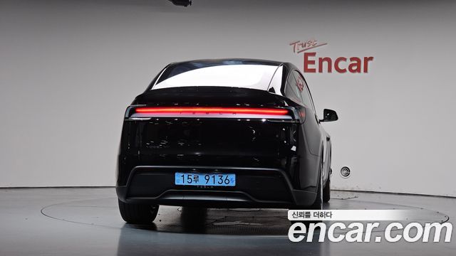 Tesla Model Y 2026 — photo 4