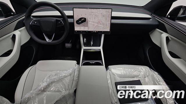 Tesla Model Y 2026 — photo 10