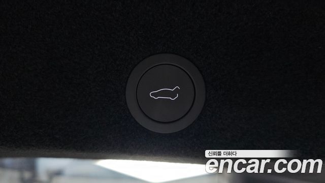 Tesla Model Y 2026 — photo 33
