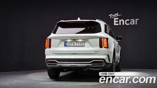 Kia Sorento 2023 — photo 4