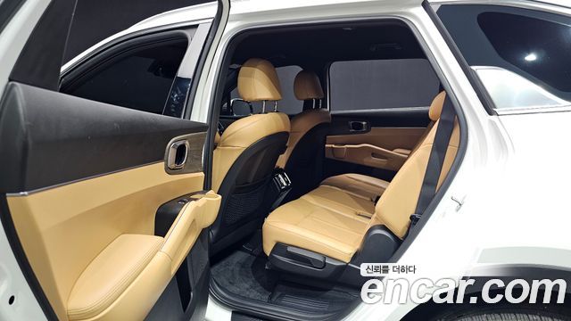 Kia Sorento 2023 — photo 12