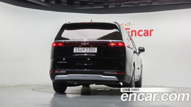 Kia Canival 2022 — photo 4