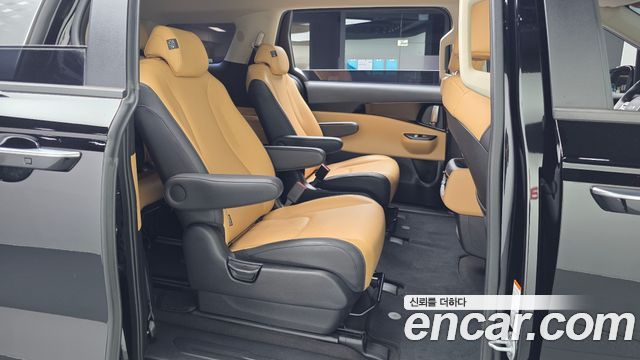 Kia Canival 2022 — photo 18