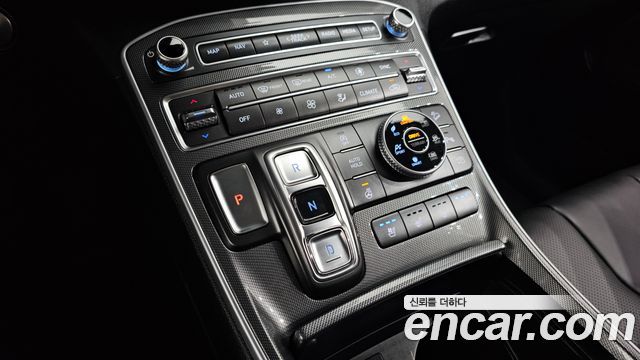 Hyundai Santafe 2022 — photo 12