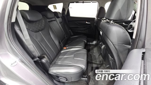 Hyundai Santafe 2022 — photo 17